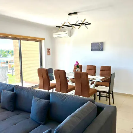 Vila Branca Cheerful Holiday home *