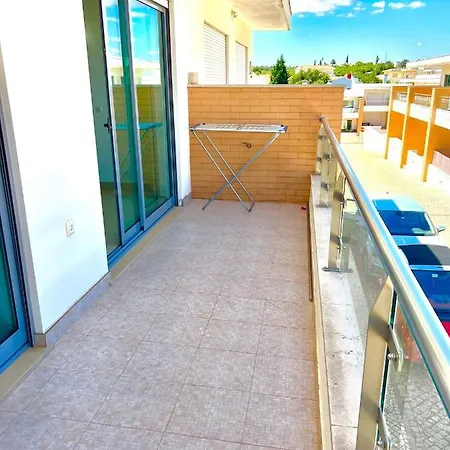 Vila Branca Cheerful * 알부페이라